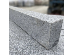 Bordillo de granito, palé de 70 unidades / 100x10x6 cm / Gris - Aserrado