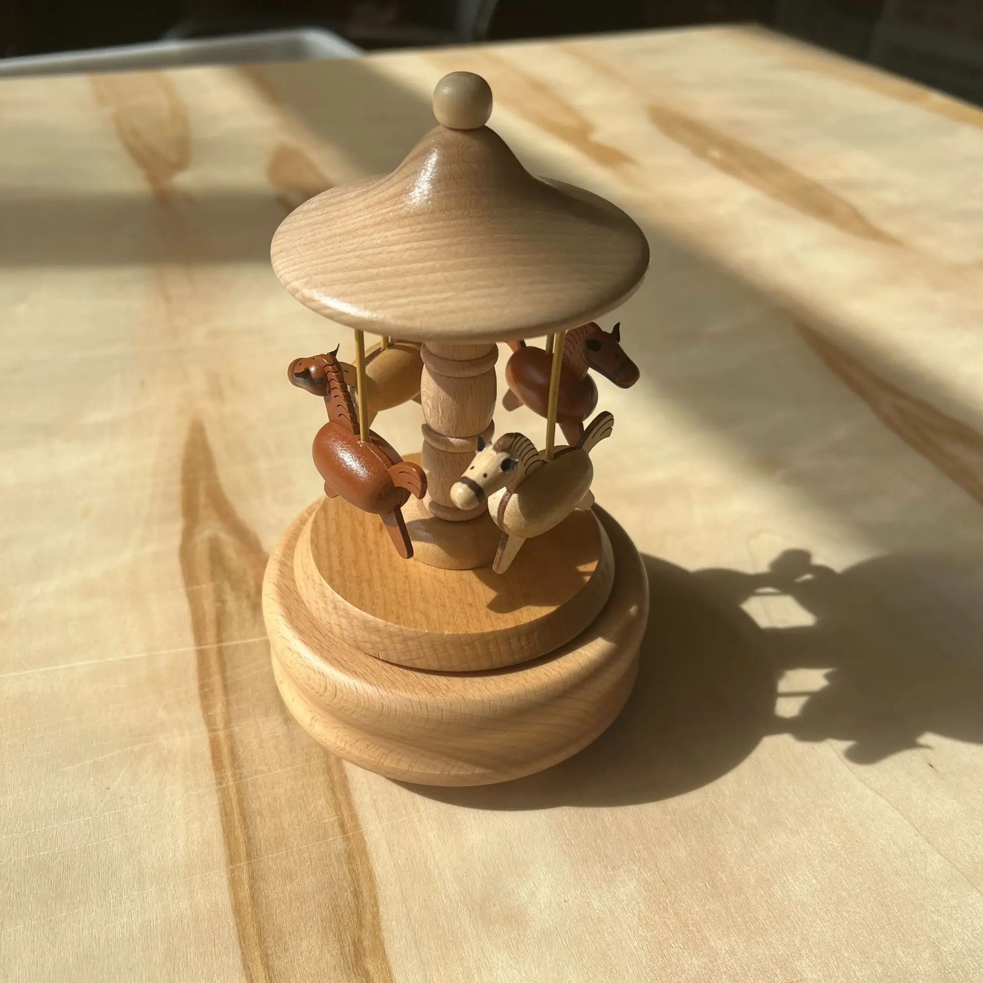 (estilo 3) Caja De Música Giratoria De Madera Hecha A Mano, Que Puede Usarse Como Decoración De Escritorio En El Hogar, Regalo Perfecto.