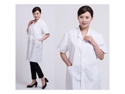 Bata de laboratorio unisex blanca de manga corta con bolsillos, modelo 2026, ideal para el verano. Uniforme médico para médicos y enfermeras.