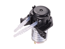 Bomba peristáltica autoabsorbible de 12 V para dosificación en acuarios de laboratorio.