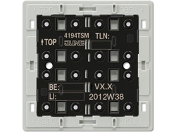 4194 Tsm. Tecnología de transmisión: Con cable. Color del producto: Negro, Gris. Control: Botones. Voltaje de entrada: 213 V.