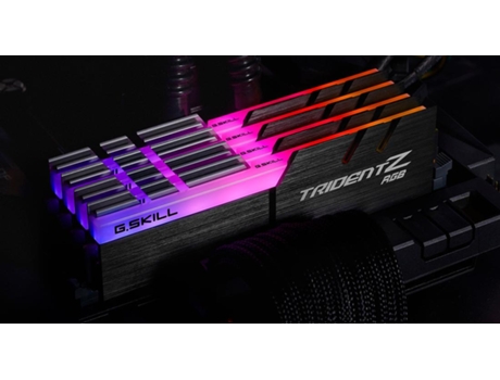Memoria RAM DDR4 G.SKILL (4 x 8 GB - 4000 MHz)