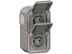 Toma Doble Legrand Con Tierra Impermeable Pre Cableada Con Obturador Plexo 16a 250v Gris
