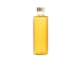 Elegante Botella Isolano De Vidrio Borosilicato Soplado A Mano Con Diseño Efecto Diamante En Oro Amarillo Y Tapones Dorados Y Plateados Satinados.