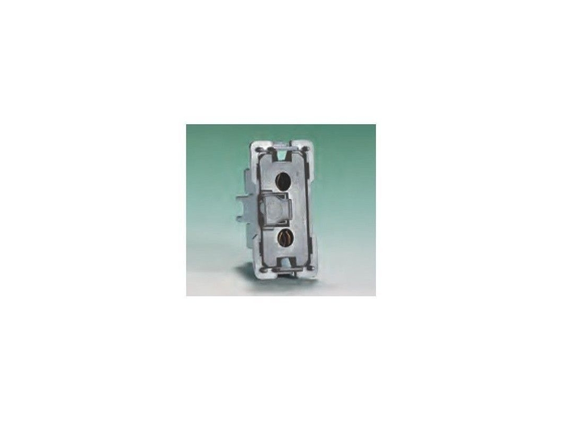 Base de enchufe 2p Bjc 16522