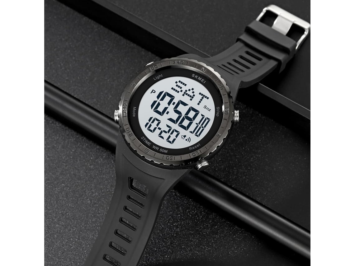 Reloj digital para hombre, deportivo, resistente al agua, con números  grandes, LED, multifunción, dorado y