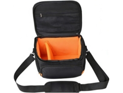 Elegante Estuche De Viaje Para Cámara Fabricado En Tejido Resistente Al Agua Con Cierre De Cremallera.