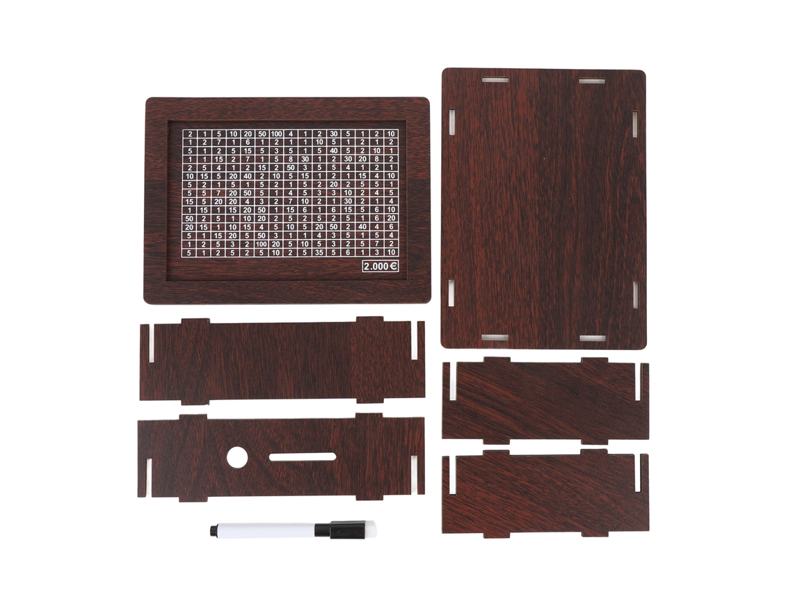 Hucha de madera con contador artesanal para billetes y monedas.