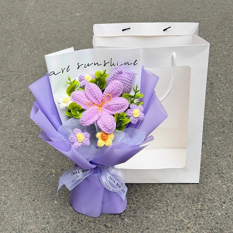 Ramos de flores de ganchillo hechos a mano, ramos de graduación terminados en ganchillo hecho a mano. MDUG