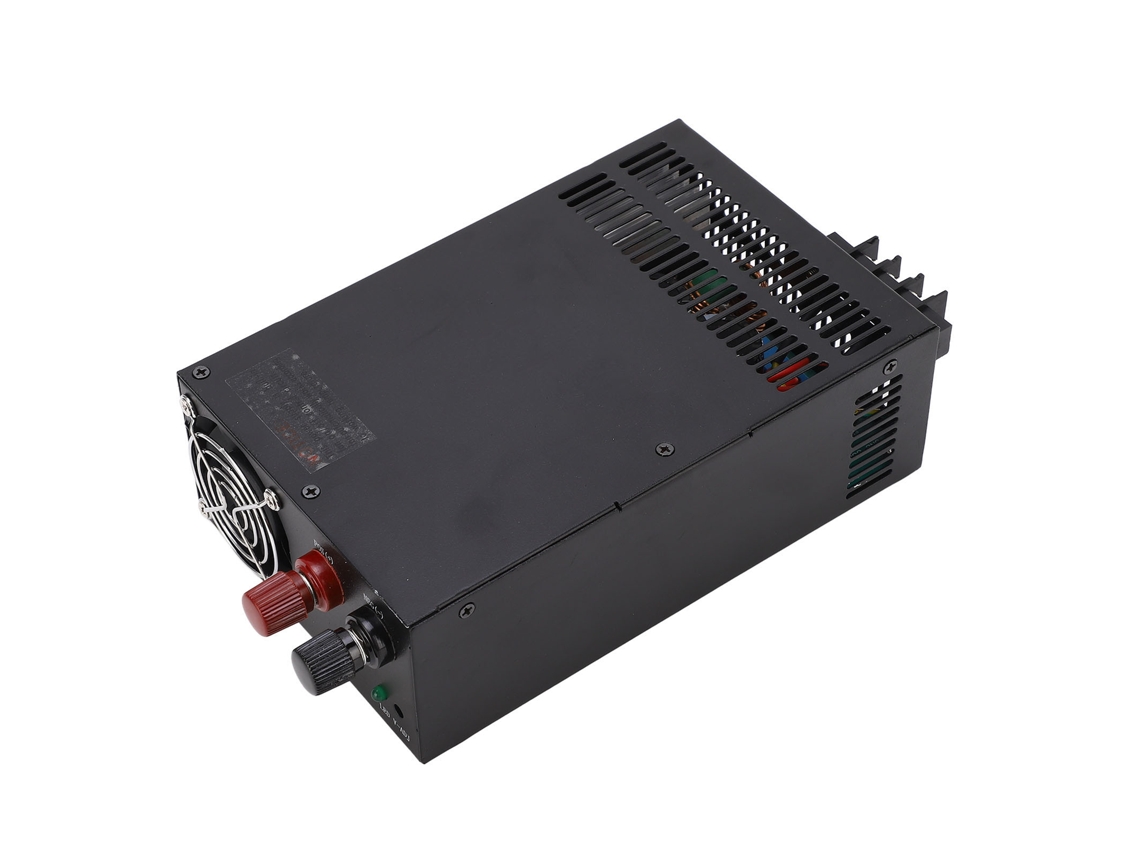 Fuente de alimentación DC regulable de 800W con salida paralela para aplicaciones industriales, entrada de 380V y 24V.