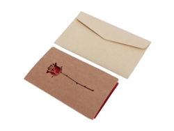 Tarjeta de cumpleaños con sobre, papel kraft, estampado de rosas.
