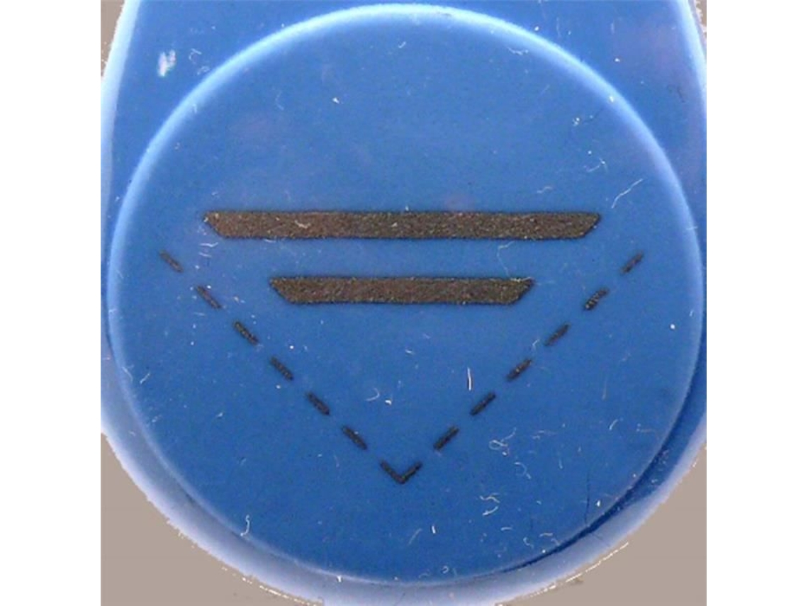 Perforar en la esquina derecha 1 y 2,2 cm 1, 2,2 cm