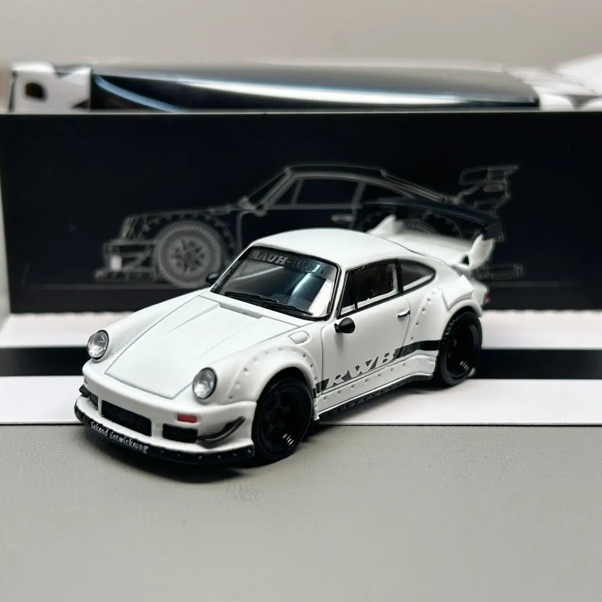 Modelos De Coches De Metal Fundido A Presión Y Modelos De Coches De Juguete A Escala 1:64