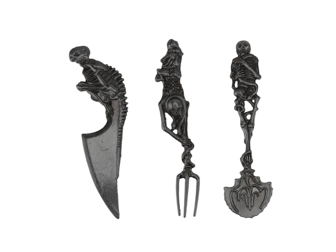 Juego de cubiertos de Halloween con calavera negra