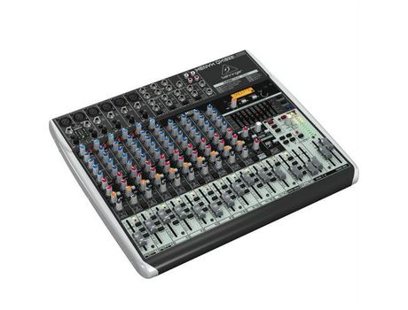 Mezclador BEHRINGER Xenyx 1832