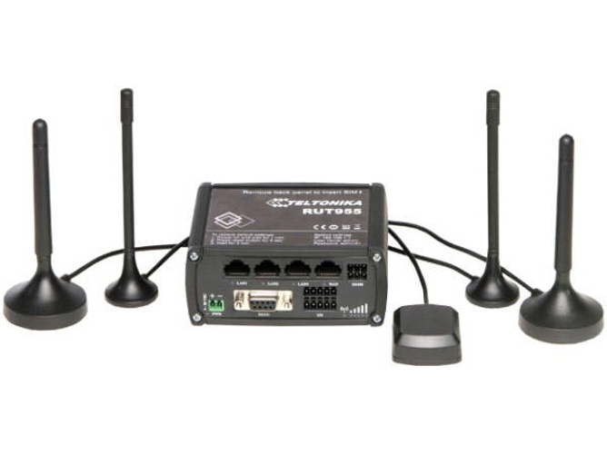 Router TELTONIKA RUT955