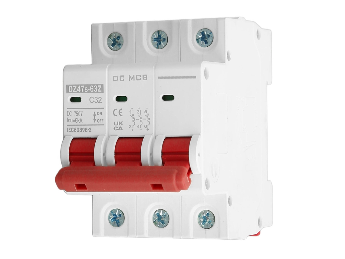 Disyuntor Pequeño De 3 Polos Con Capacidad De Ruptura De 6000 A, Sistema Magnético, Dc750v 32a.