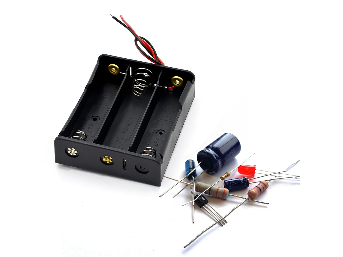 Soporte De Plástico Para Batería 18650 De 3,7 V (3 Secciones)