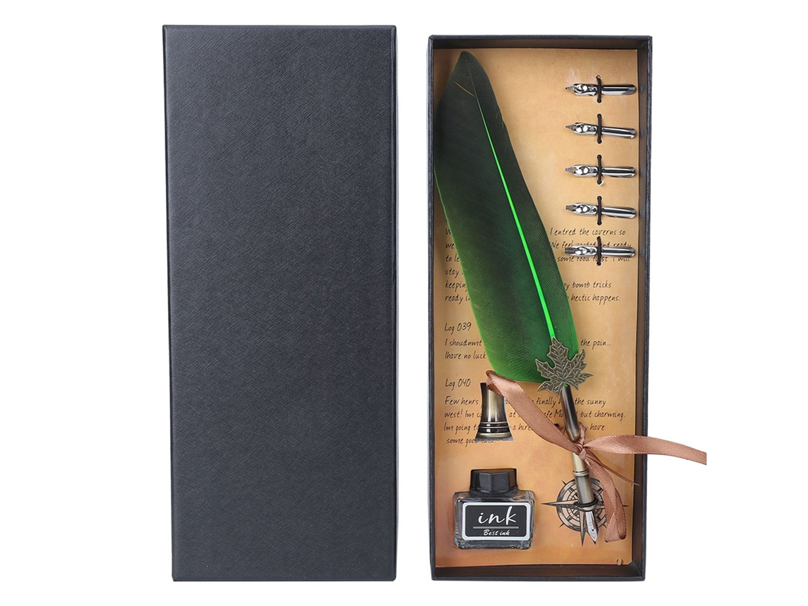 Pluma de caligrafía vintage con tinta verde