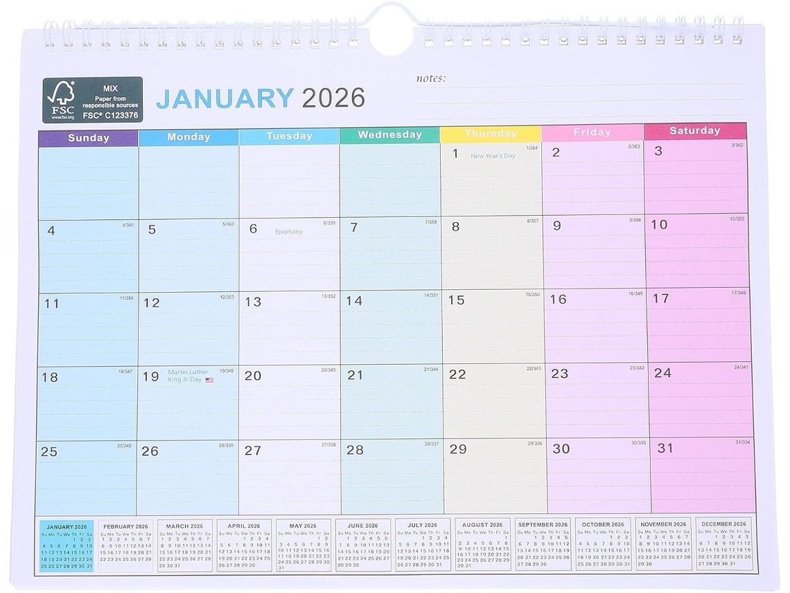 Calendario de pared de 18 meses en papel grueso con certificación FSC. Calendario mensual horizontal Gokoco con festivos (2026-2027).