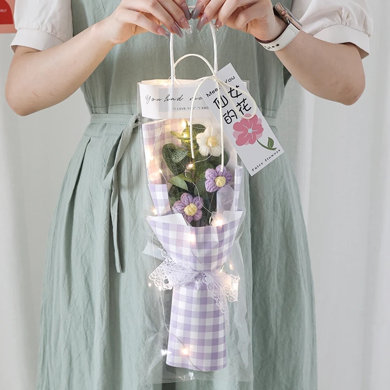 Ramos De Flores Tejidos A Crochet, Ramos De Graduación, Regalos Tejidos Con Flores Preservadas