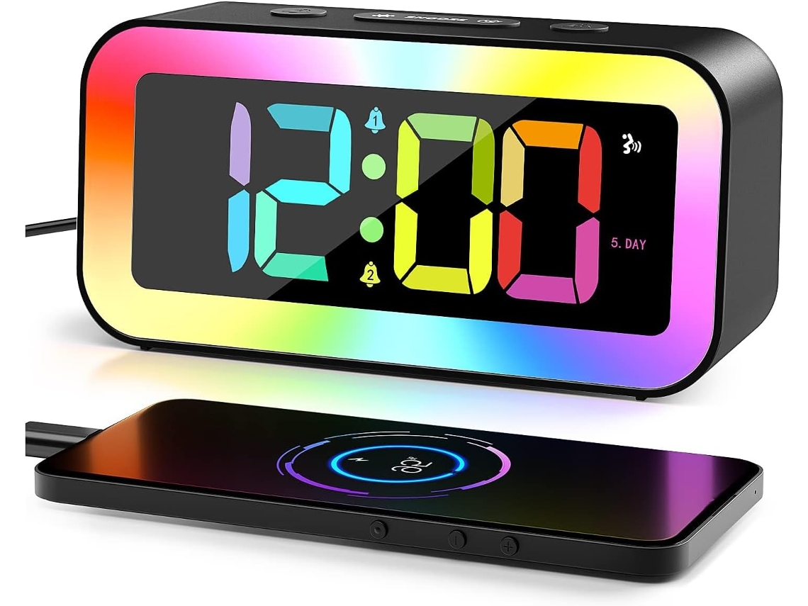 Reloj Despertador Digital Negro Con 2 Alarmas, Control Por Voz, Función De Repetición, Brillo Ajustable Y Puerto Usb.