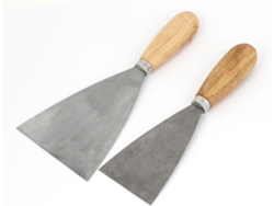 Piezas De 2. 5" De Ancho. Hoja De Metal. Mango De Madera.