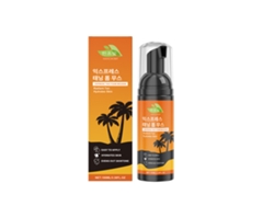 Mousse autobronceadora de acción rápida para una piel radiante.