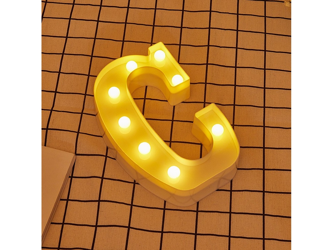 Letra LED C Iluminada con Luz Blanca Cálida, Altura 22cm, Funcionamiento a Pilas 2*AA