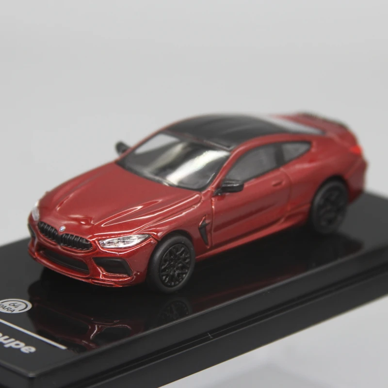 Coches de juguete y maquetas (rojas) a escala 1:64, fabricados en aleación metálica.