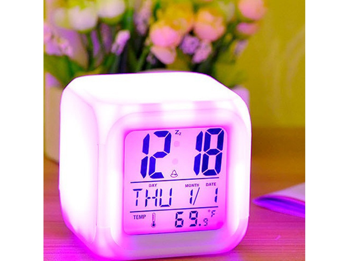 Reloj digital LED con alarma, música, brillo ajustable, pantalla grande, temperatura y fecha.
