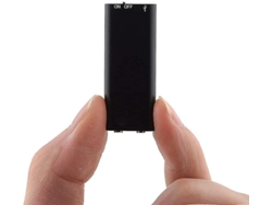 Mini grabadora digital con memoria USB de 8 GB y función MP3 / 96 horas de grabación Yizhood (negra)