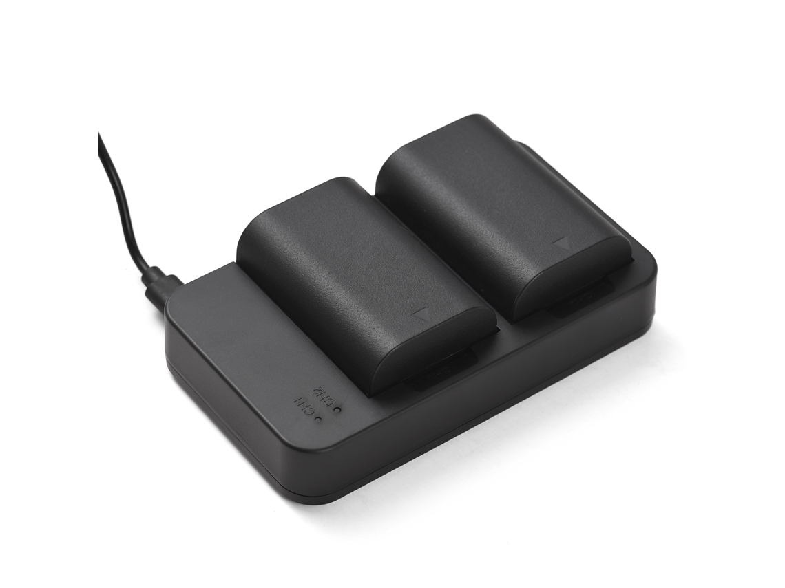 Batería recargable para cámara Canon LP-E6 con cargador y paquete de baterías.