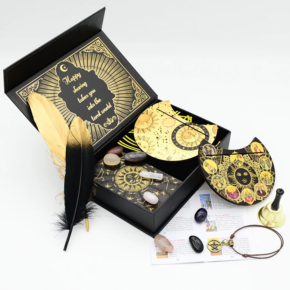 Este Juego De Mesa De Lujo Incluye Cartas De Tarot Impermeables Con Estampado Dorado, Aptas Tanto Para Principiantes Como Para Profesionales.