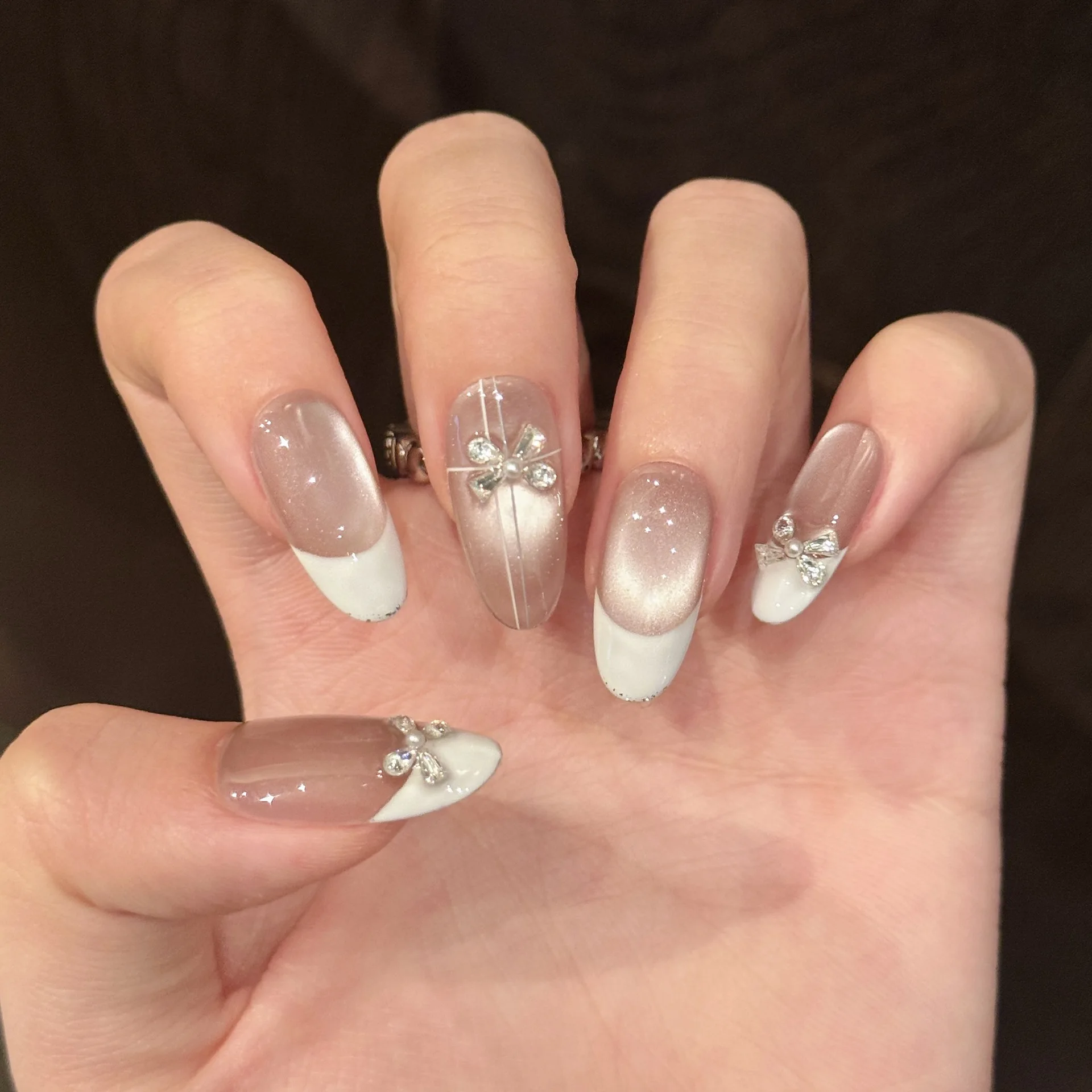 (924-s) Juego De 10 Parches De Uñas Postizas Hechas A Mano Con Diseño De Ojo De Gato, Ovaladas, De Longitud Media.
