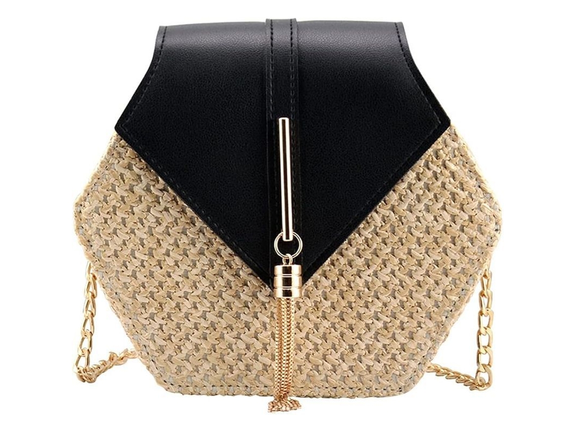Bolso bandolera para mujer modelo 2026 en paja, estilo veraniego, con interior de piel sintética negra.