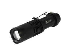 Linterna LED con enfoque ajustable (negra)