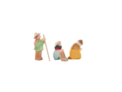 Belén de Madera Ostheimer con Pastores en Miniatura, Compuesto por 3 Piezas.