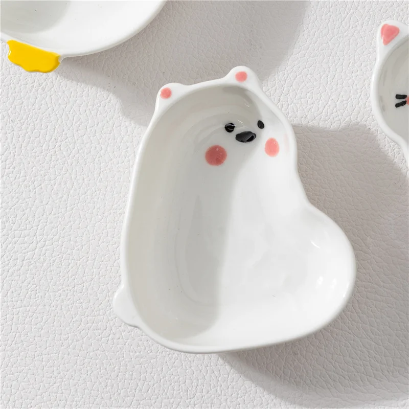 Plato de cerámica de estilo japonés, pieza creativa para la decoración del hogar. MDUG (oso, 10 cm)