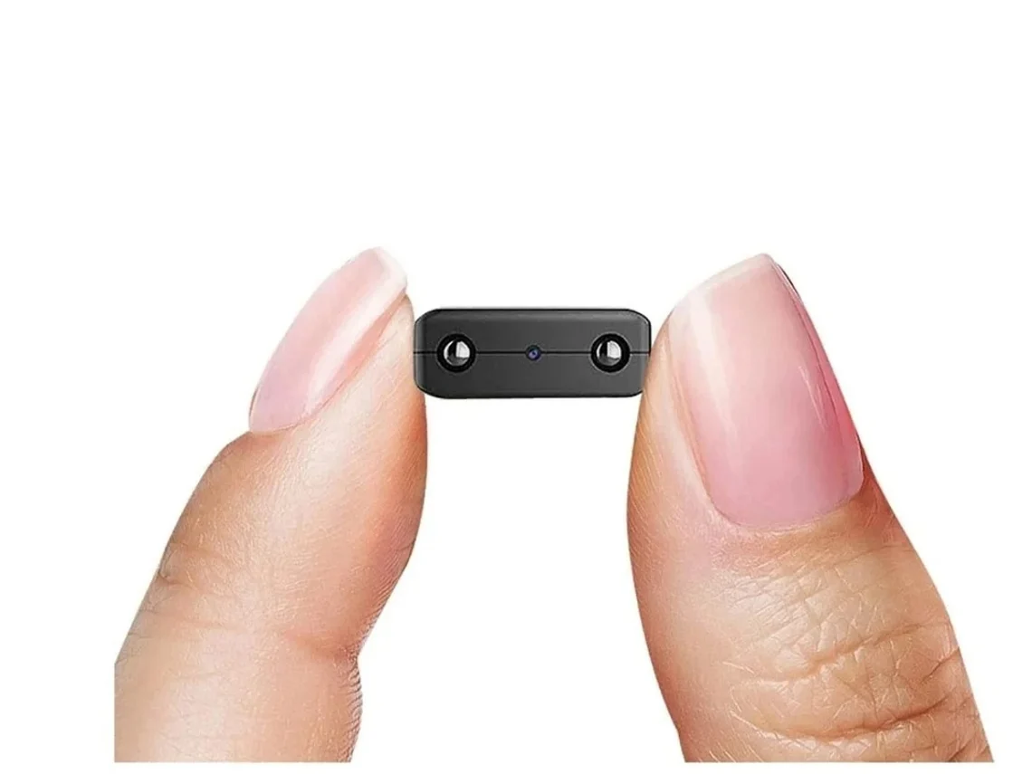 Mini cámara de vigilancia inalámbrica HD 1080P con visión nocturna, detección de movimiento y visión remota para seguridad, 32 GB, color negro. Yizhood