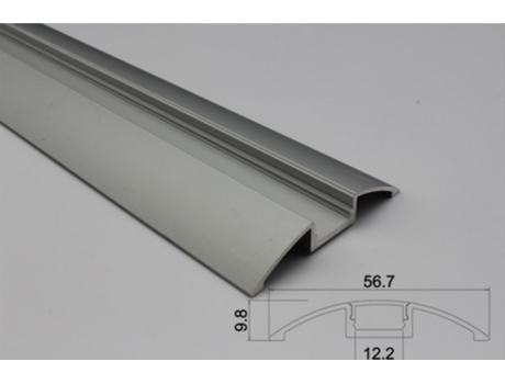 Perfil de Aluminio 58X9mm Superficie en Forma de Media Luna 2 Mt