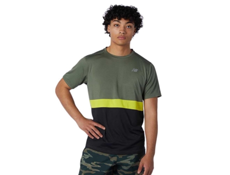 Pantalones Cortos para Hombre NEW BALANCE striped accelerate sleeve Verde para Running (S)