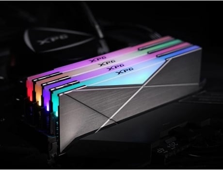 Memoria RAM DDR4 ADATA (1 x 8 GB - 3200 MHz)