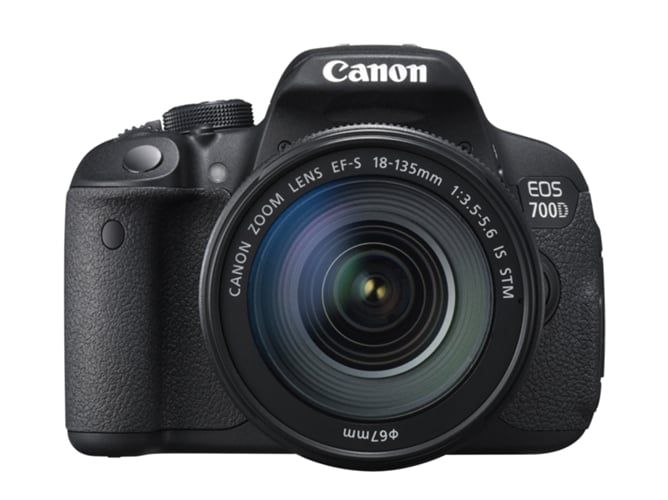 Kit Cámara Réflex CANON EOS 700D+18-135IS STM (18 MP - ISO: 100 a 6400 - Sensor: APS-C)