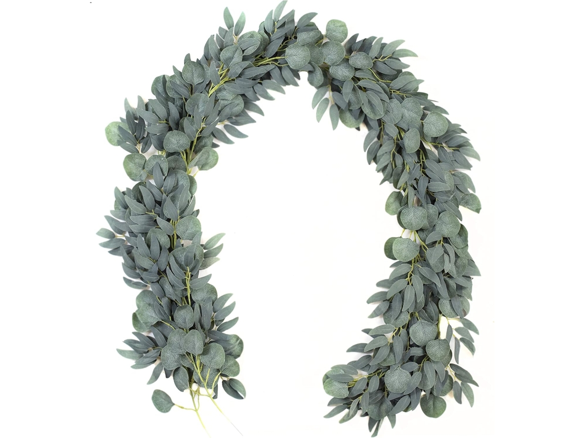 Elegante guirnalda de eucalipto artificial de dólar de plata, verde y gris, con ramas de sauce, ideal para decorar el lugar.