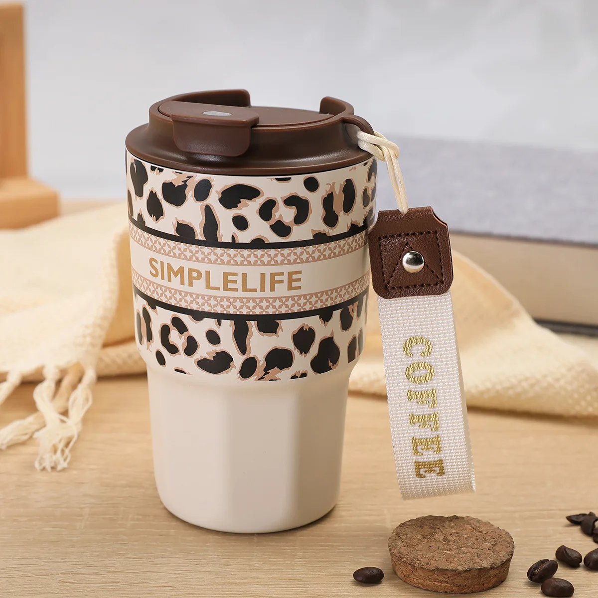 Taza térmica de acero inoxidable 316 (marrón con motas negras, 480 ml), con aislamiento al vacío, ideal para viajar.