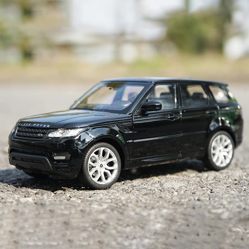 (negro) Modelo De Coche De Aleación A Escala 1:24 Y Modelo De Coche De Juguete.