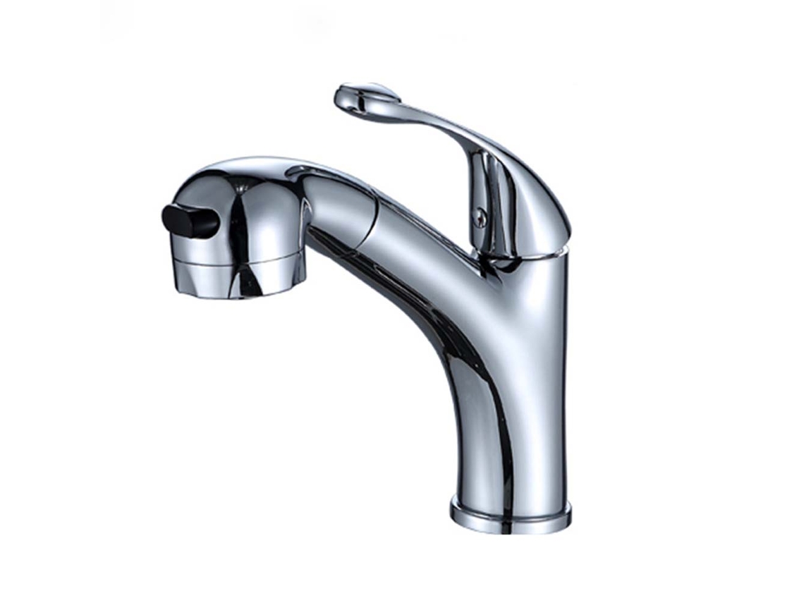 Grifo de baño cromado con cabezal de ducha extensible y dos modos de flujo de agua.