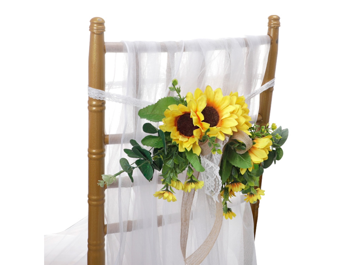 Silla simulada con flores (Decoración creativa de estilo campestre)