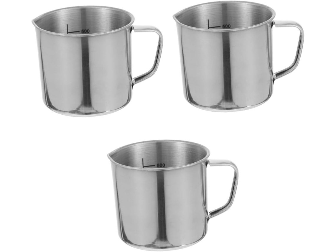 Vaso medidor: Capacidad - El vaso medidor de acero inoxidable tiene capacidad suficiente para satisfacer sus necesidades.